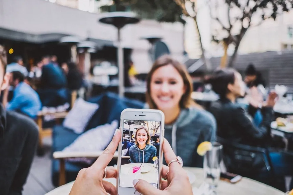 La forma de sentarse revelan rasgos de tu personalidad