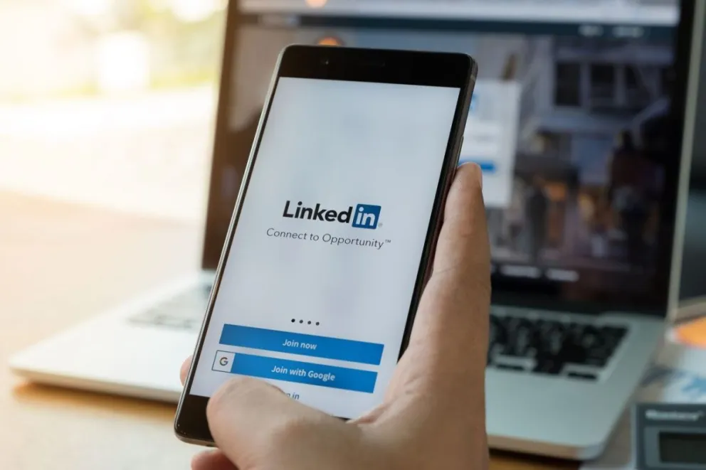LinkedIn incluirá Stories en su plataforma