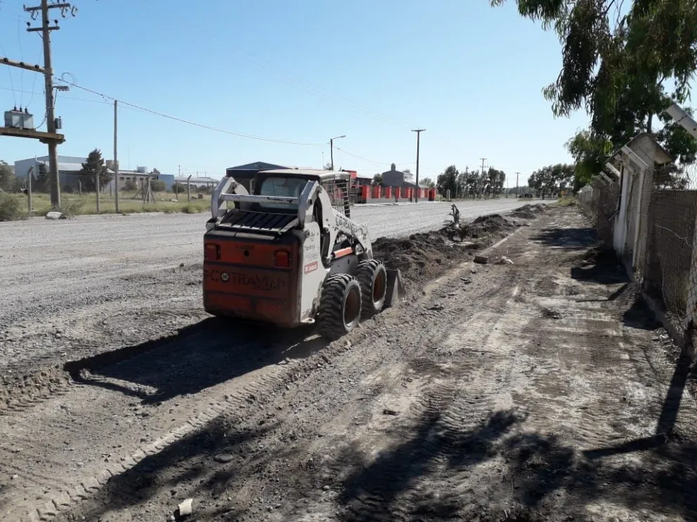 El Parque Industrial  realiza tareas de limpieza y mantenimiento
