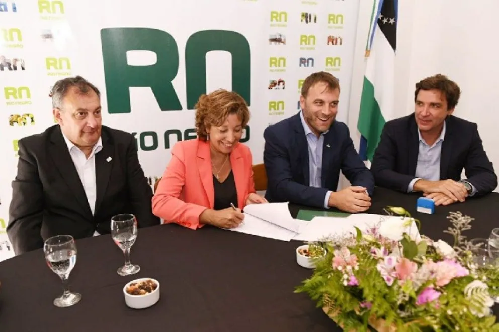 Río Negro pionera en firmar con Nación un acuerdo de control vial