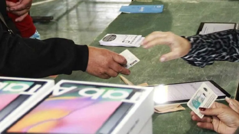 Comenzó la distribución de las tarjetas AlimentAR