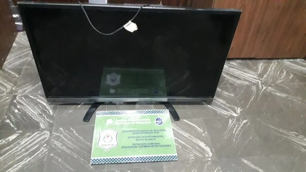 Aprehendido en la calle con una TV robada