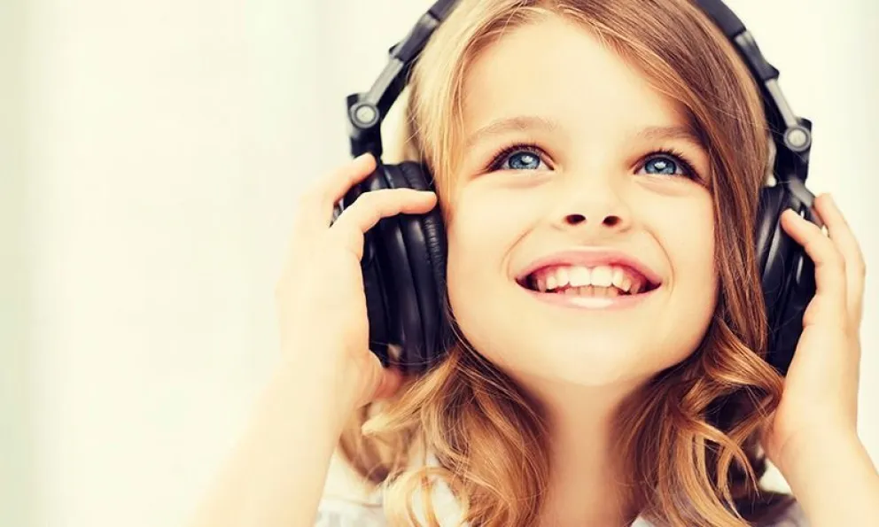 Mejorar la comprensión lectora ¿ audiolibros o lectura real?