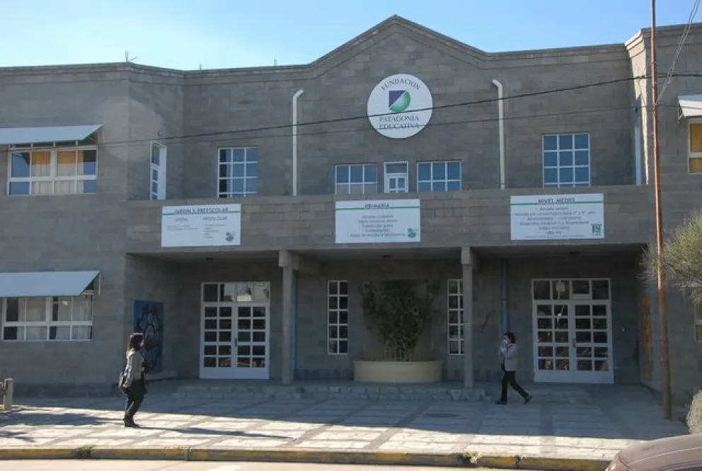 Dieron de alta a la docente de la Escuela Gaia