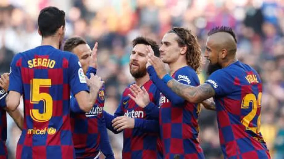 Bajar los salarios de los futbolistas