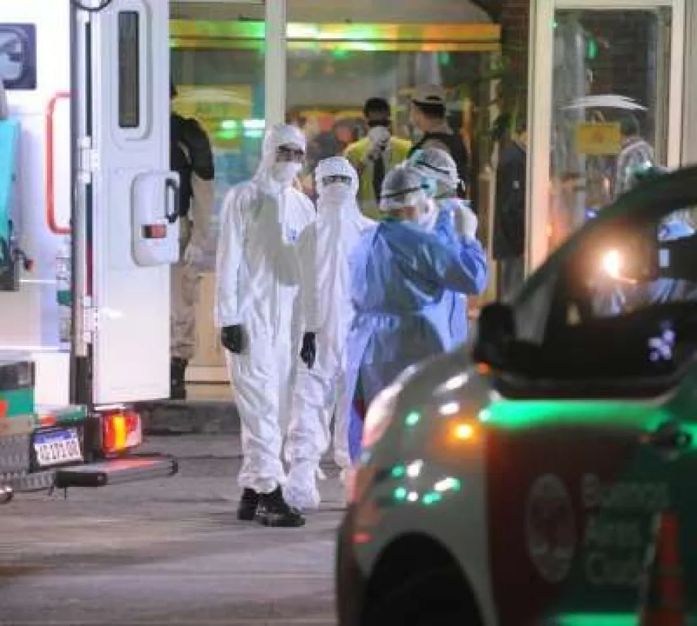 Rugbier con coronavirus viajó en buque y aislaron a 400 personas