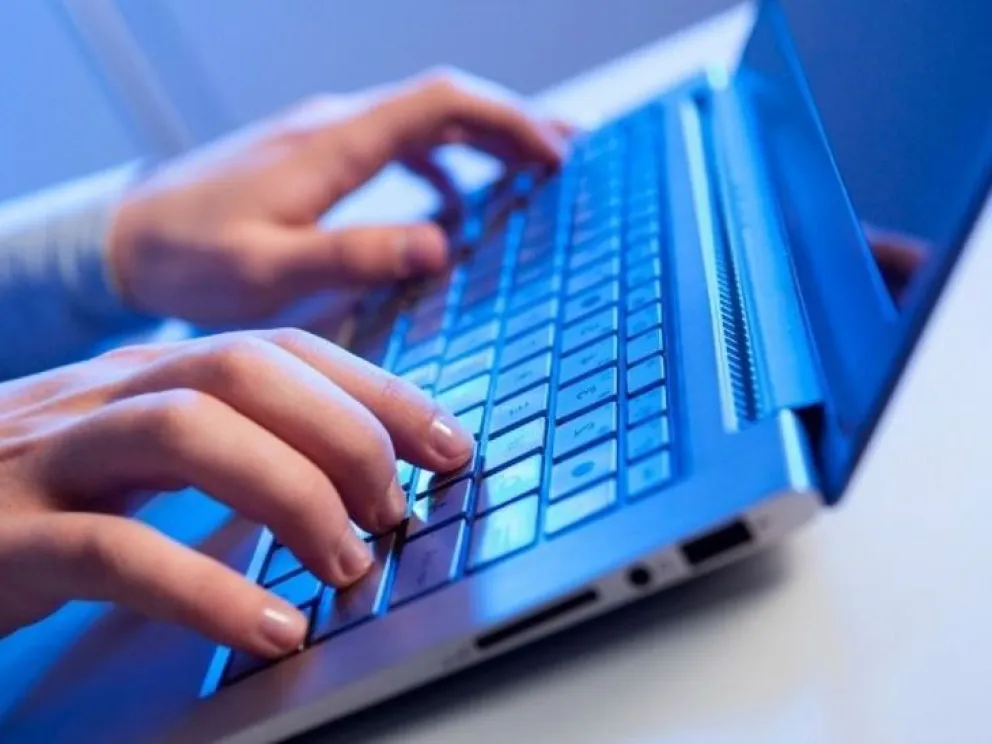 El Enacom aconseja el "uso responsable de internet"