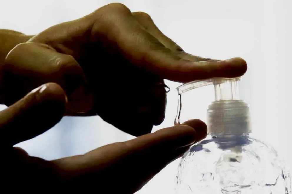 Advierten no comprar alcohol en gel sin certificación habilitante