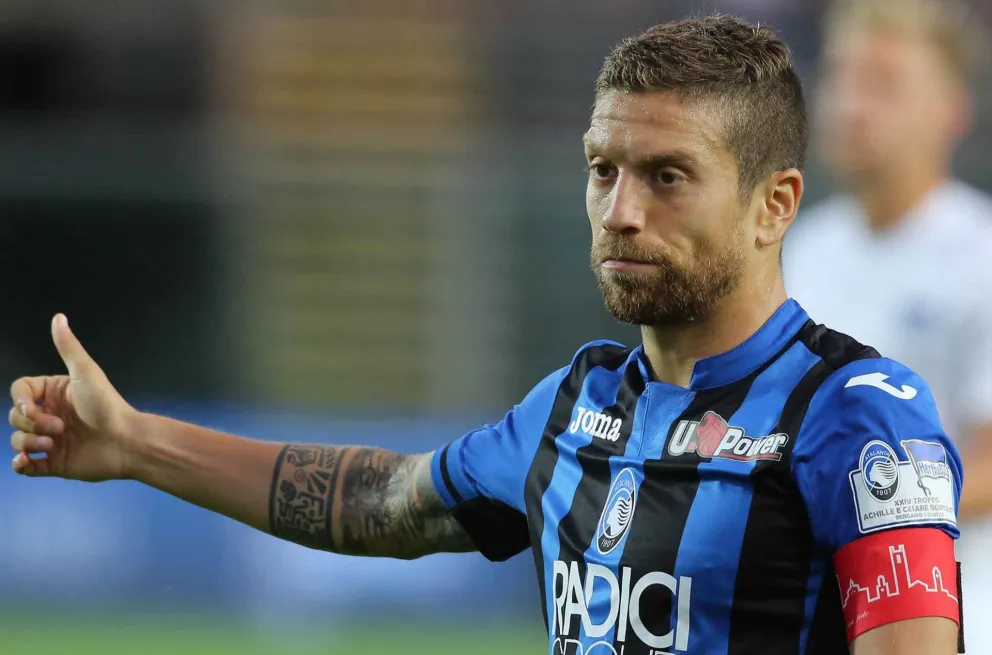 Papu Gómez: "Es difícil pensar en el fútbol"
