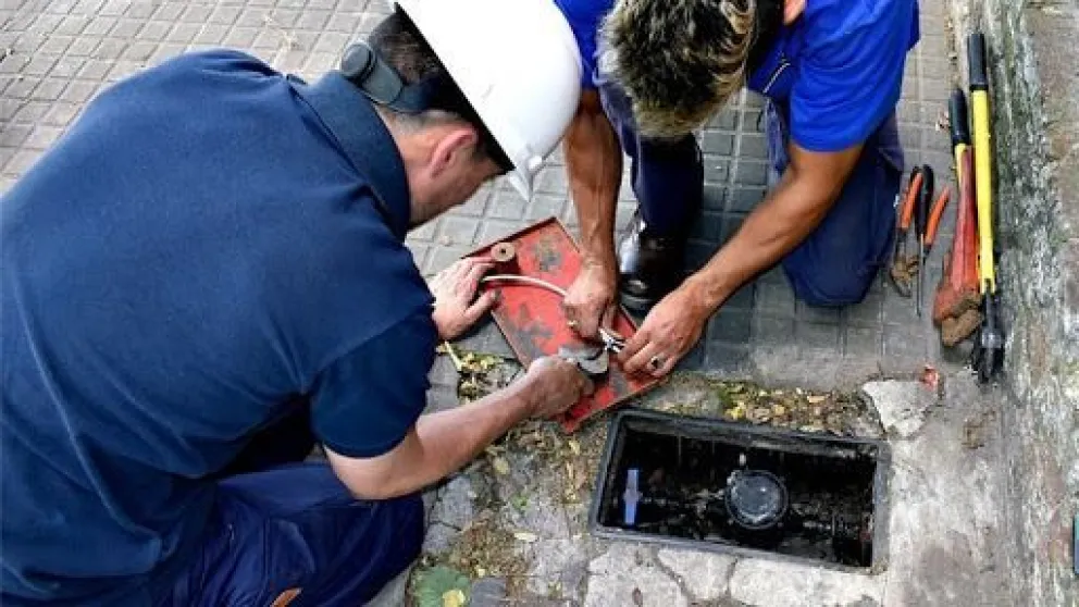 Oficializan la prohibición de cortar los servicios por falta de pago