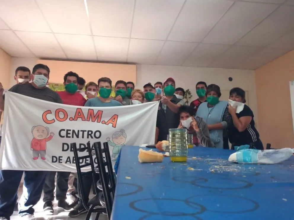 La pandemia golpea duro a los abuelos que menos tienen