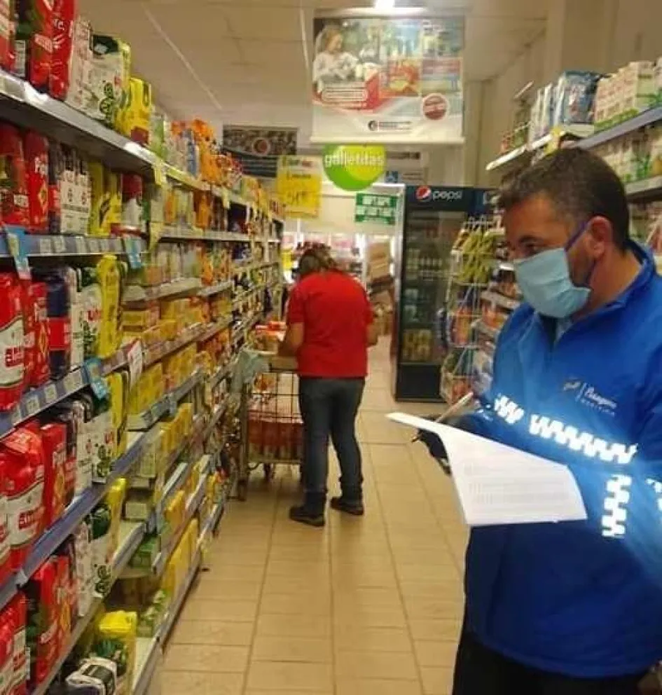 Controles de precios máximos en Villalonga y Stroeder