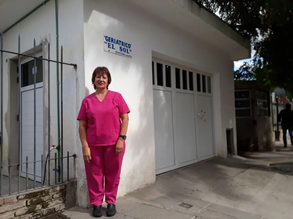 Cómo se vive el aislamiento en los geriátricos
