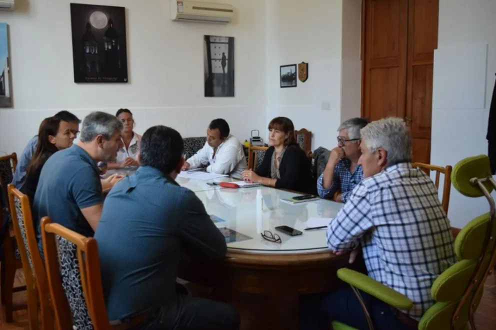 Gremios y Ejecutivo trabajan en prevención de coronavirus