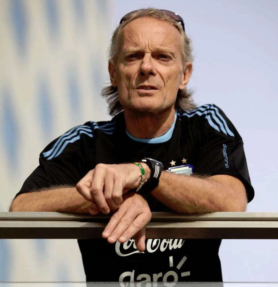 "Se preocupan más por el futbolista que por el ser humano"