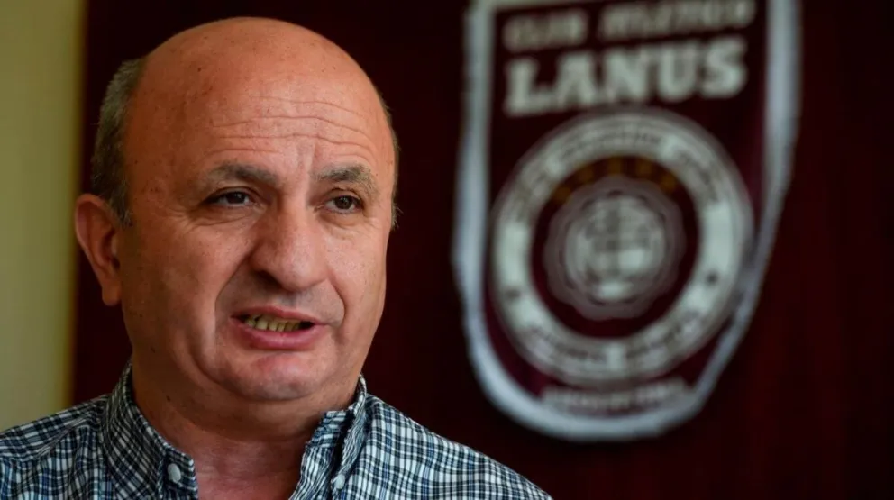 "Antes de agosto no volvería a jugarse al fútbol"