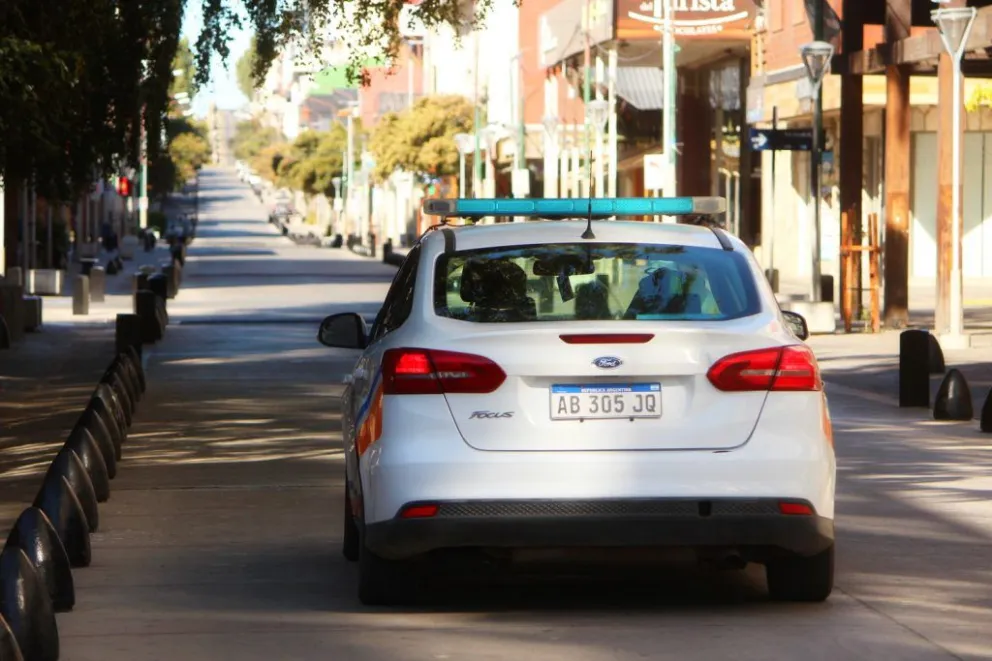 Los barilochenses salen de acuerdo a su terminación de DNI