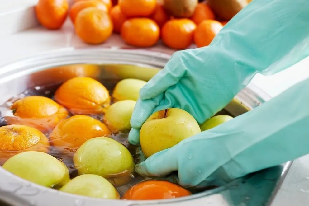 La mejor forma de limpiar frutas y verduras sin contraer el COVID 19