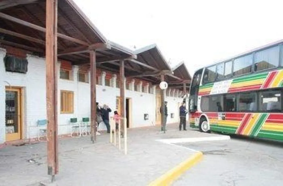 Buscan traer estudiantes varados en ciudades universitarias