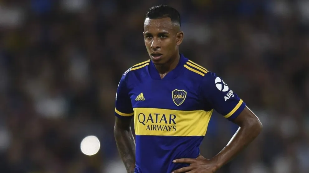 Restricción perimetral para Sebastián Villa