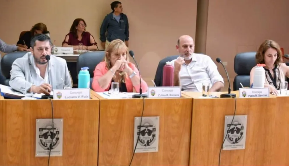 Ediles aconsejan a Pesatti a reabrir nuevos rubros
