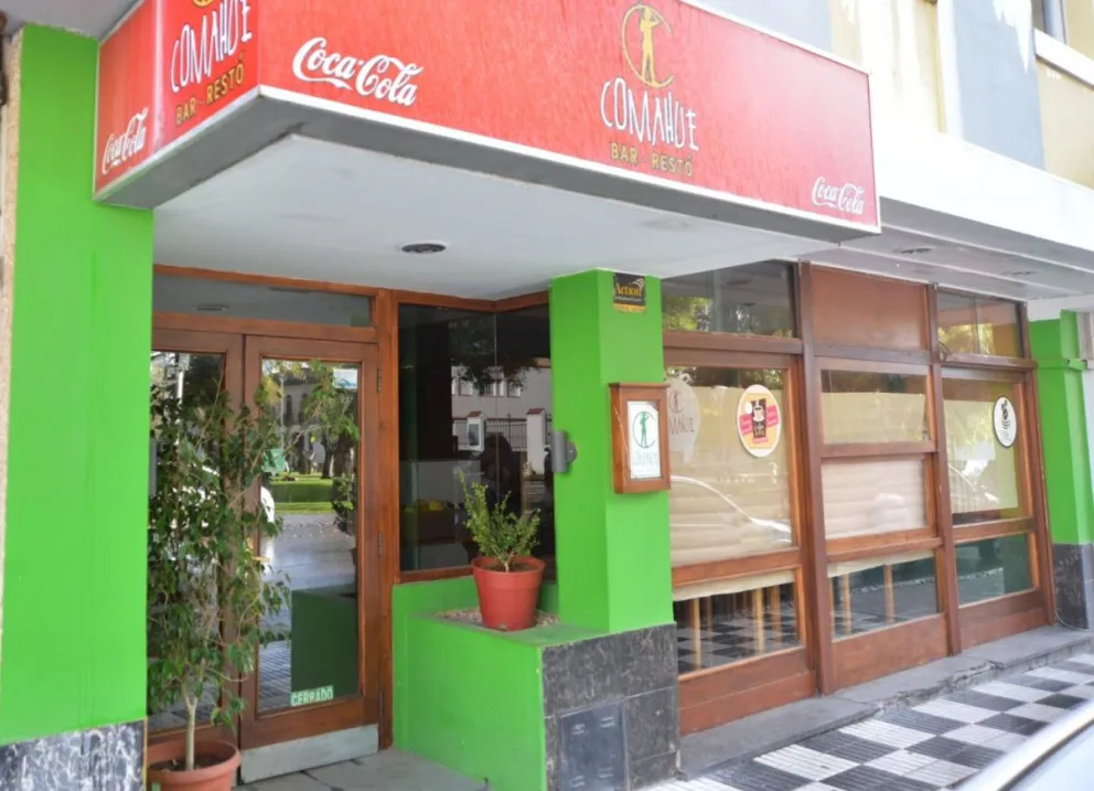 Podrían declarar al café  "Comahue" como lugar histórico