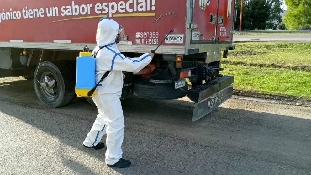 Intensifican controles en los ingresos a Viedma 