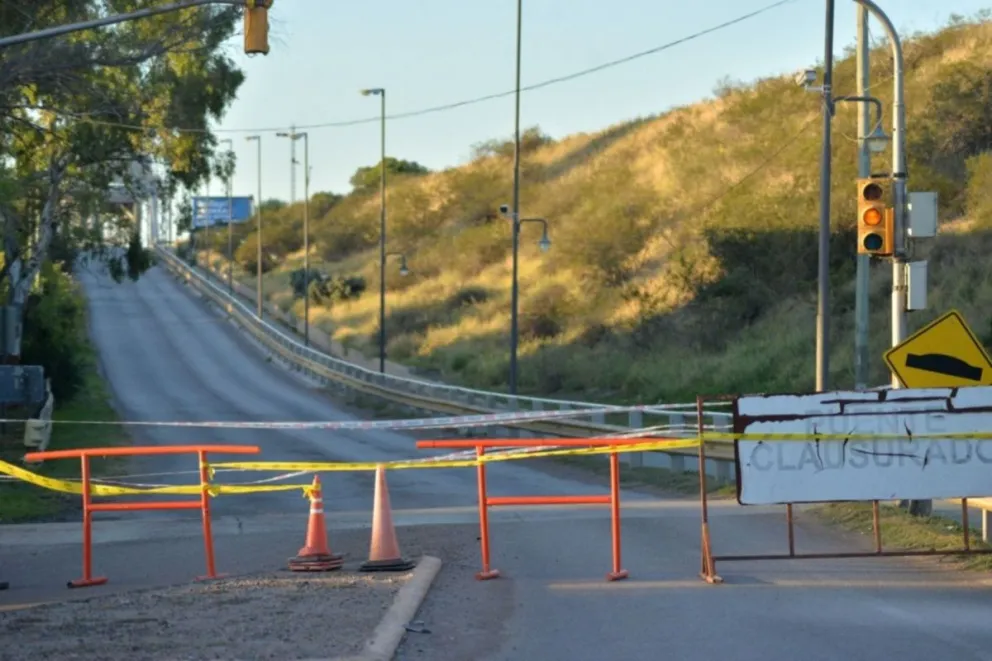 “El puente Ferrocarretero no se abre”, afirmó Pino