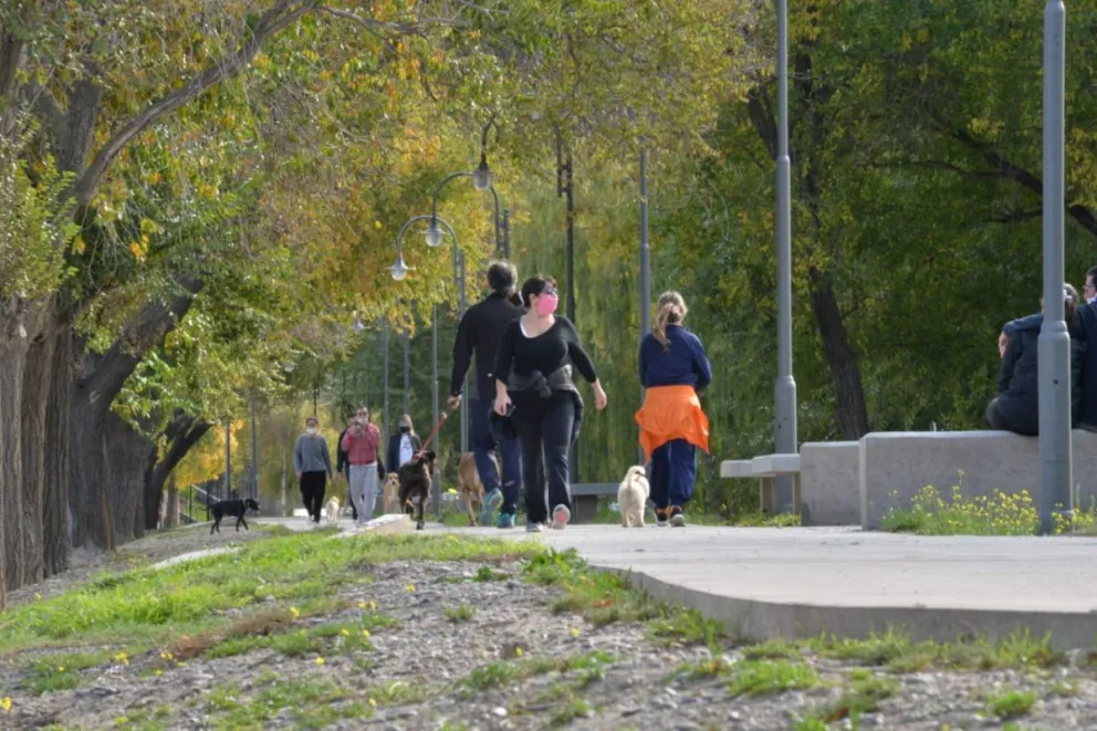 Pesatti molesto por las salidas masivas en la Costanera