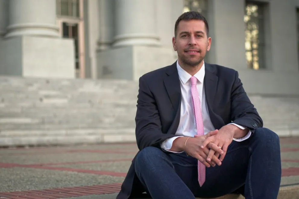 Viedmense logró un Doctorado en Economía en California
