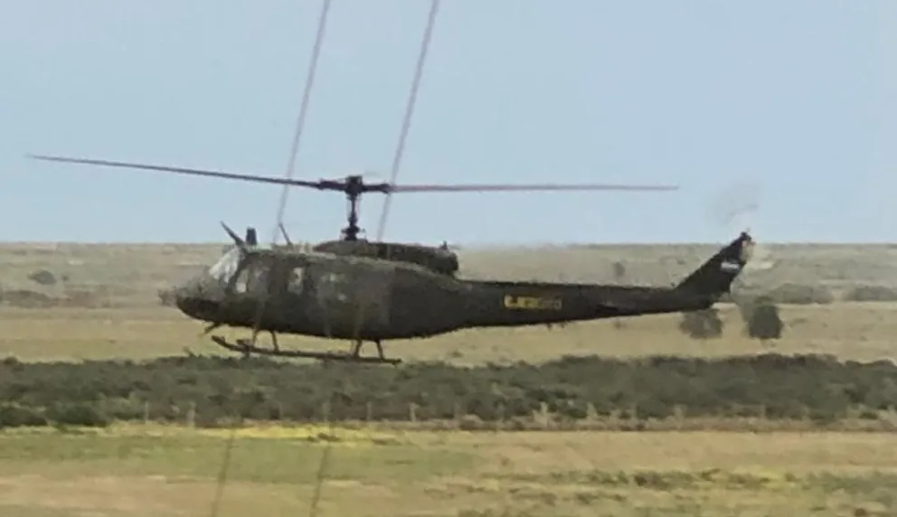 Un helicóptero voló bajo por Viedma