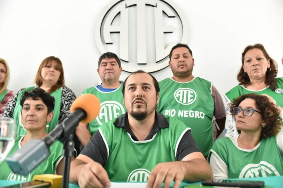 Vicente destacó el pago de salarios en la provincia