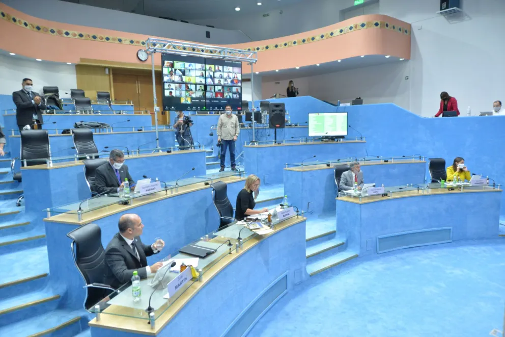 La Legislatura autorizó al Ejecutivo provincial a refinanciar deudas