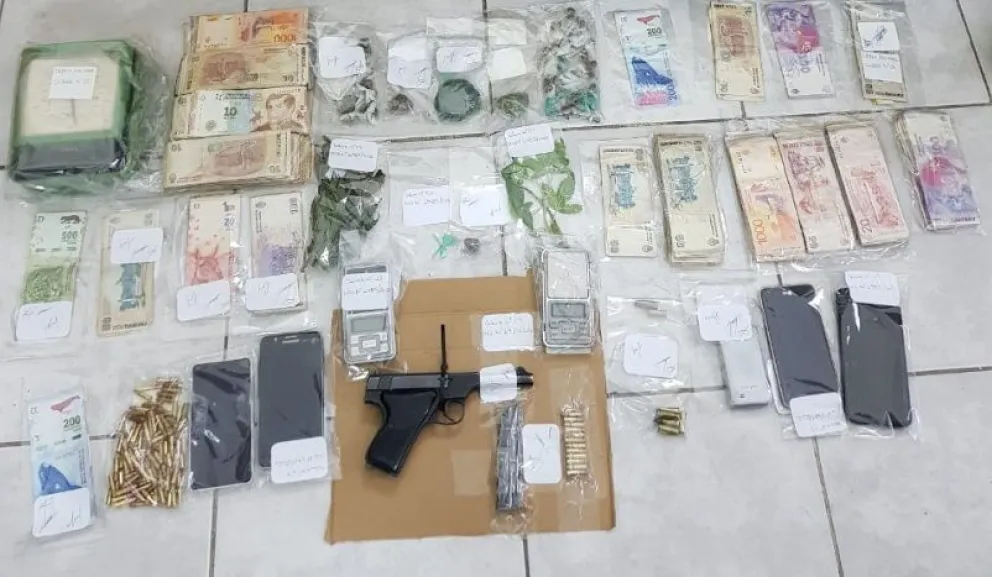 Desbaratan dos kioscos narcos en Viedma