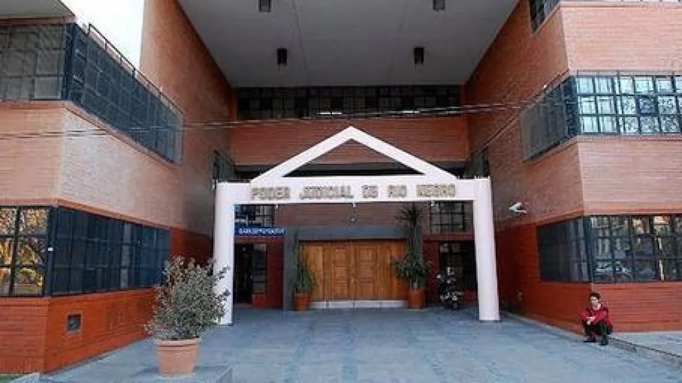 Causa APEL: demanda contra particulares por defraudación contra el erario público
