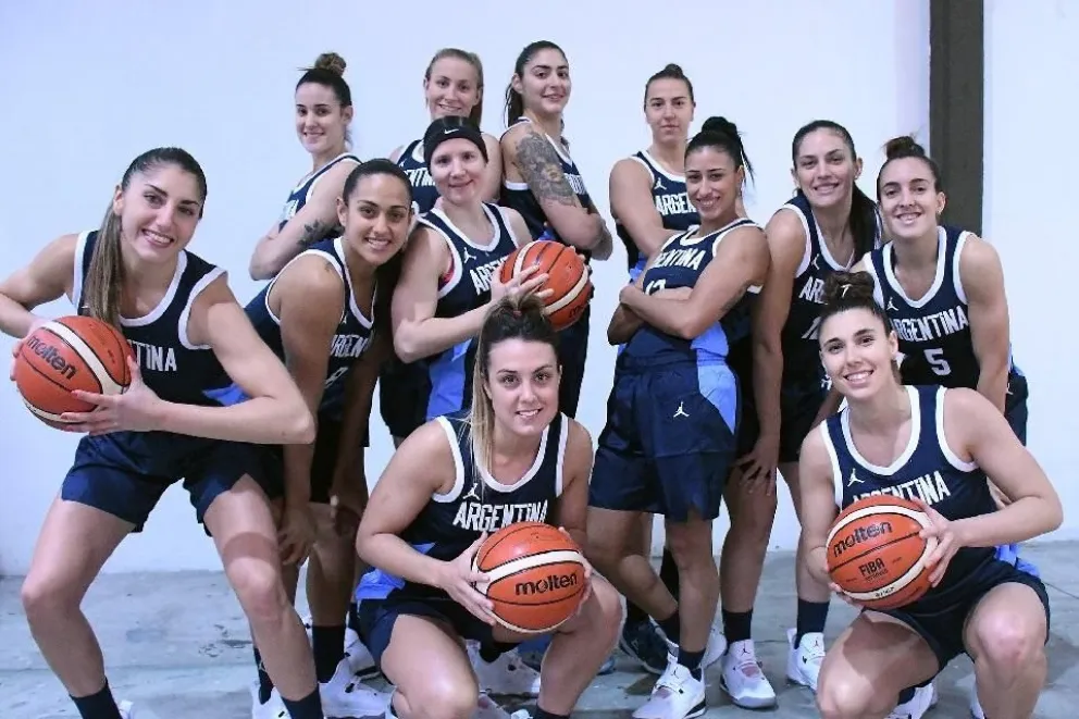 Destrato a la Selección femenina de básquet