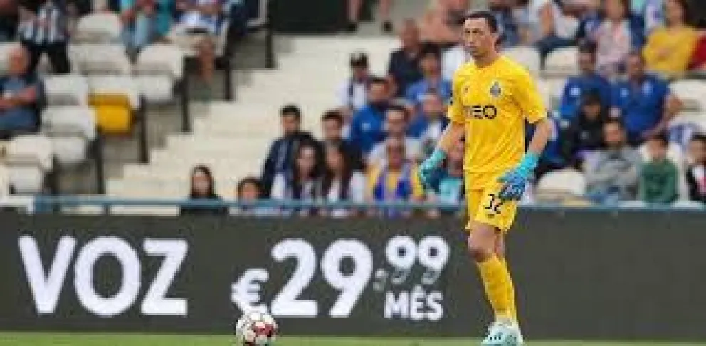 Grosero error de Marchesín en su regreso al fútbol