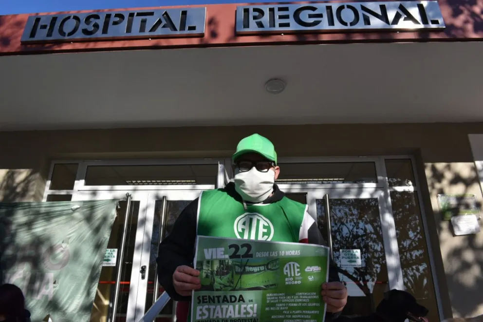 ATE se declaró en estado de alerta y asamblea en los hospitales