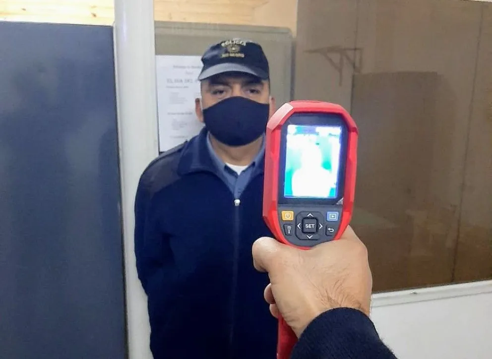 Controlan la temperatura a los policías rionegrinos