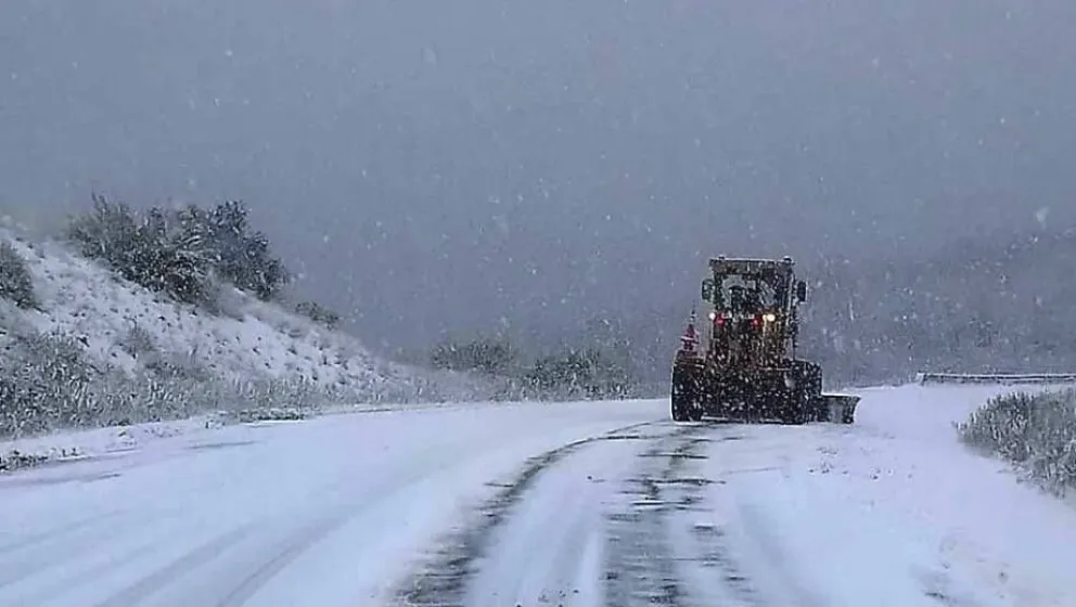 Varias rutas cortadas preventivamente por las nevadas