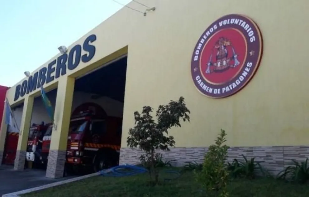 Accidente en la ruta y principio de incendio en la ciudad