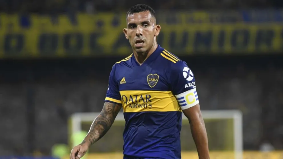 Tevez, cada vez más lejos