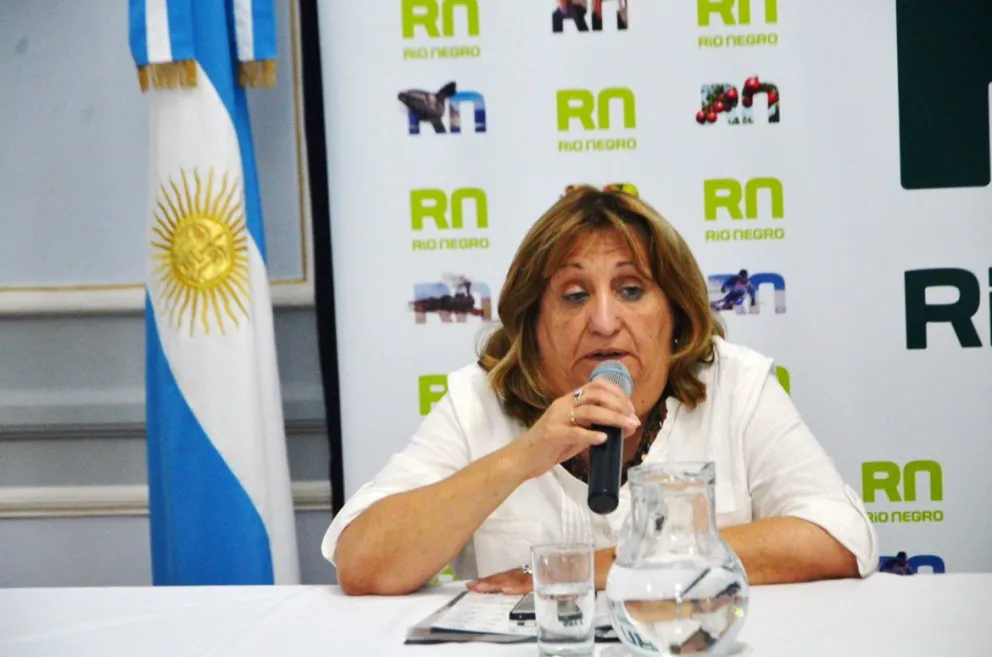 Jara Tracchia dijo que evalúan una vuelta a clases semipresencial