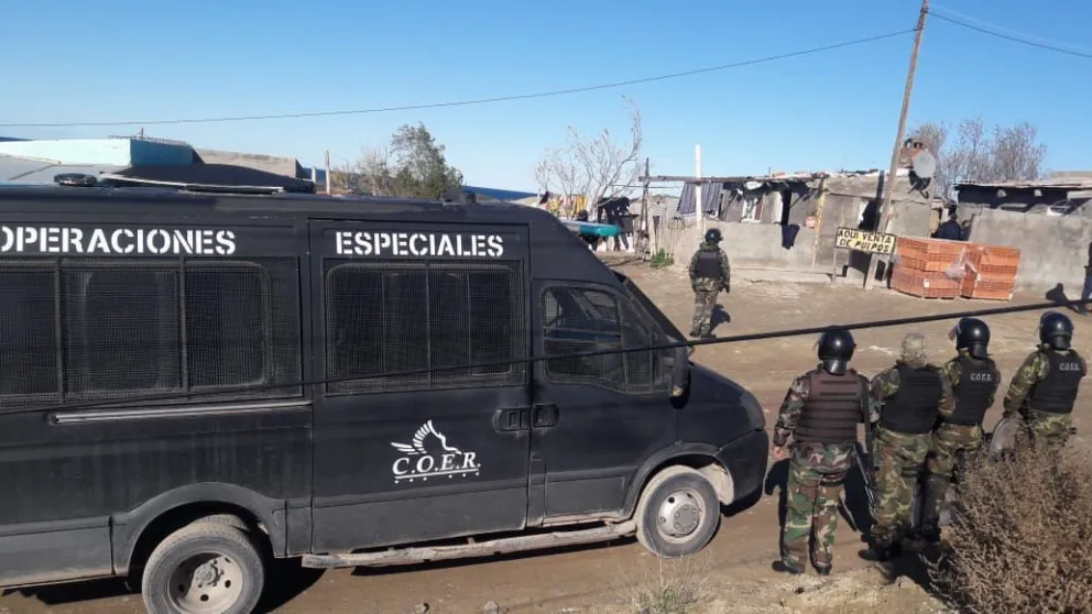 Detienen a uno de los presuntos autores de un violento robo en Las Grutas