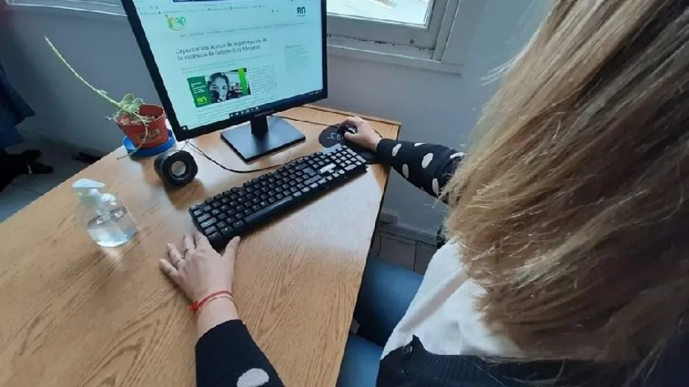 Más de 800 agentes estatales se capacitaron sobre la Ley Micaela