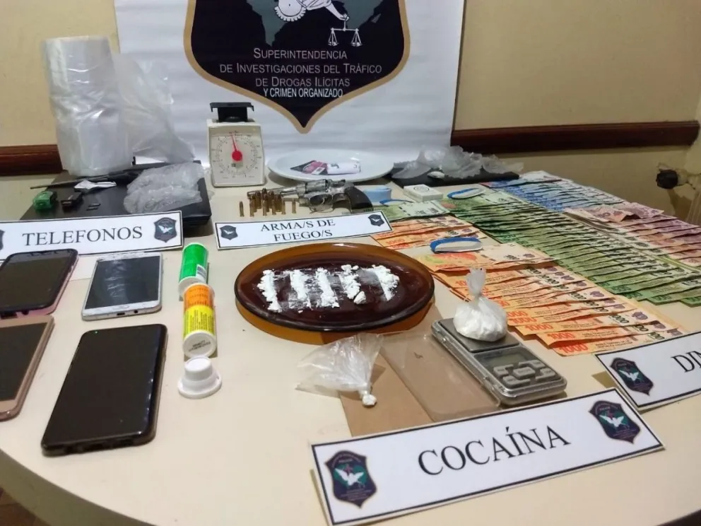 Allanamiento positivo: Secuestran drogas y arma de fuego
