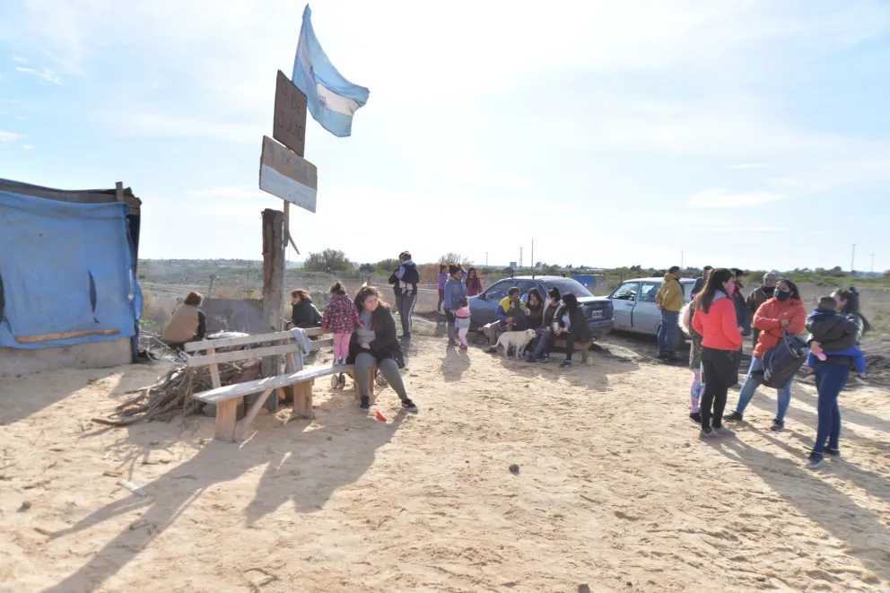 Olla popular en la toma 9 de Julio para confirmar la decisión de quedarse