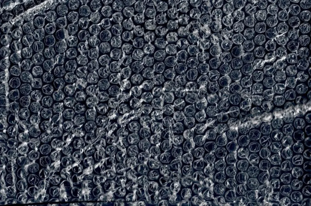 ¿Para qué fue realmente inventado el plástico de burbujas?