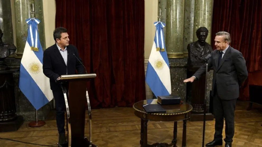Pichetto juró como miembro de la Auditoría General de la Nación