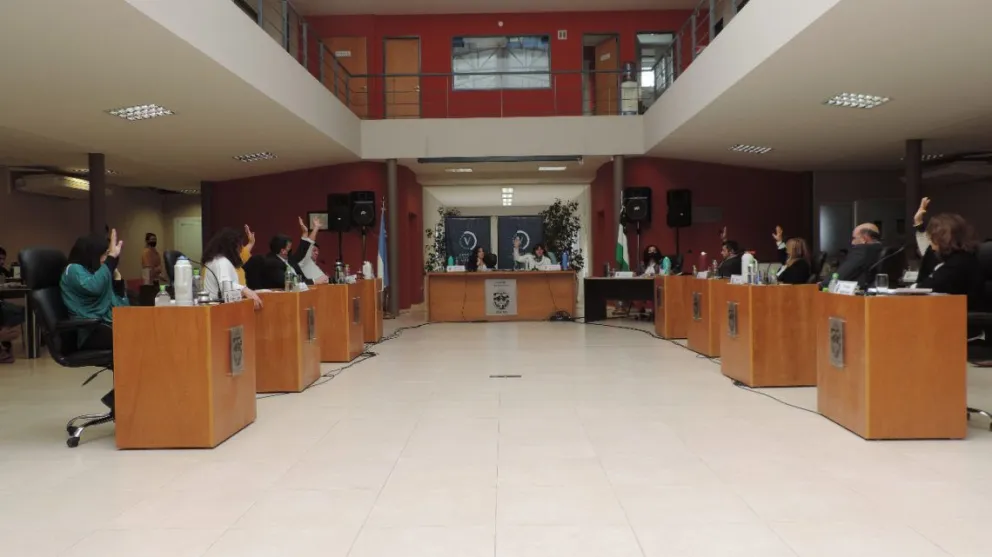 Autorizan al Municipio a endeudarse para asegurar servicios